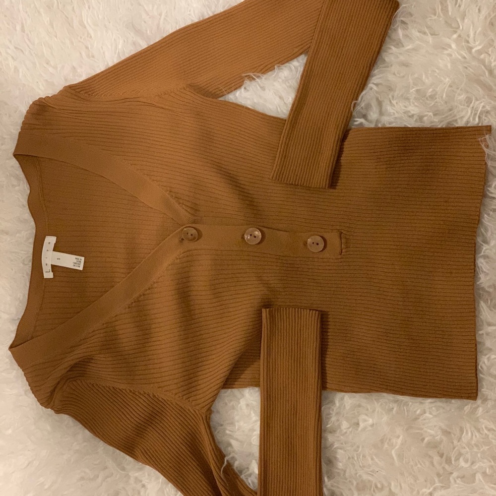 Long sleeve top